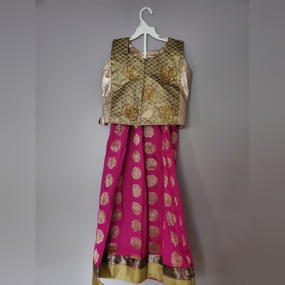 NEXT TO NEW BIG GIRLS CUSTOM MADE ETHNIC SKIRT TOP SET ( 10- 12)